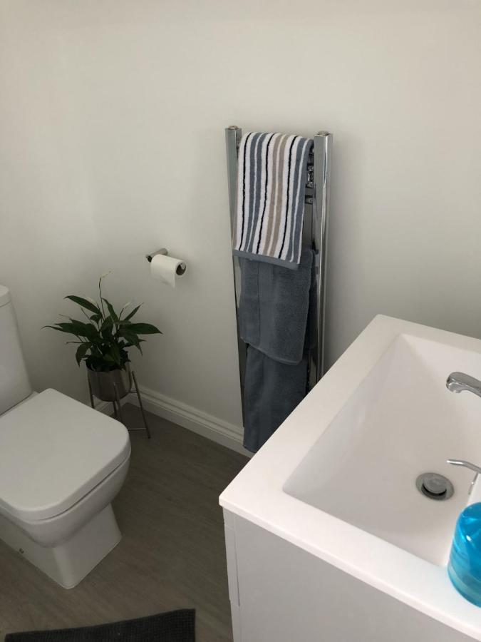 Woodland House B & B ウィンボーン・ミンスター エクステリア 写真