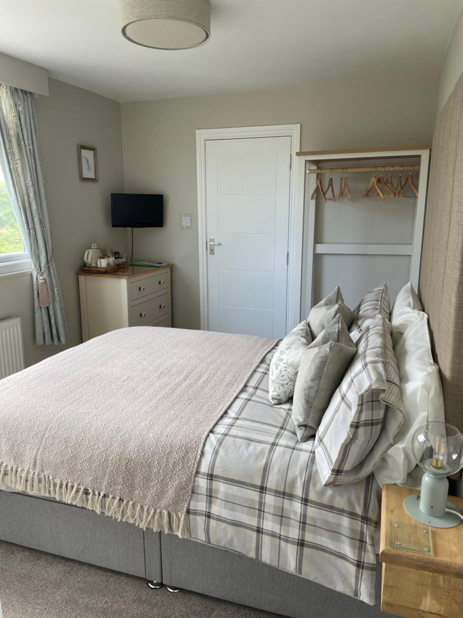Woodland House B & B ウィンボーン・ミンスター エクステリア 写真